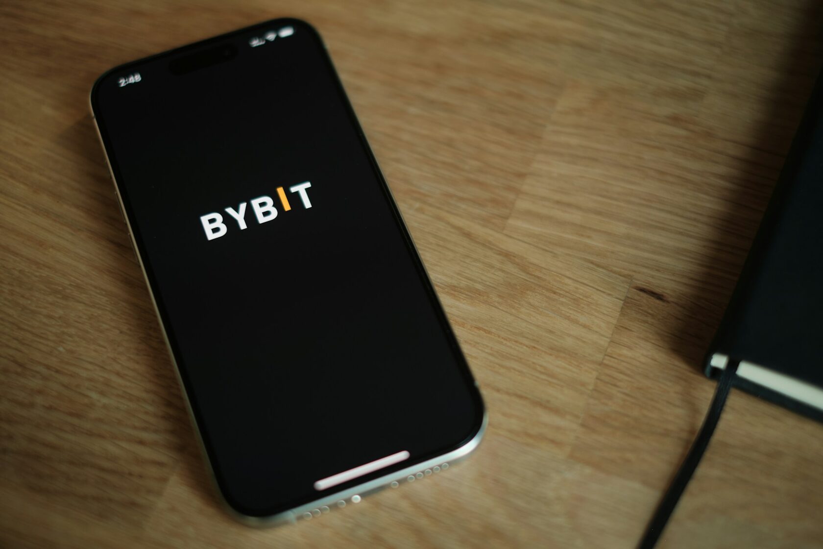 Логотип Bybit
